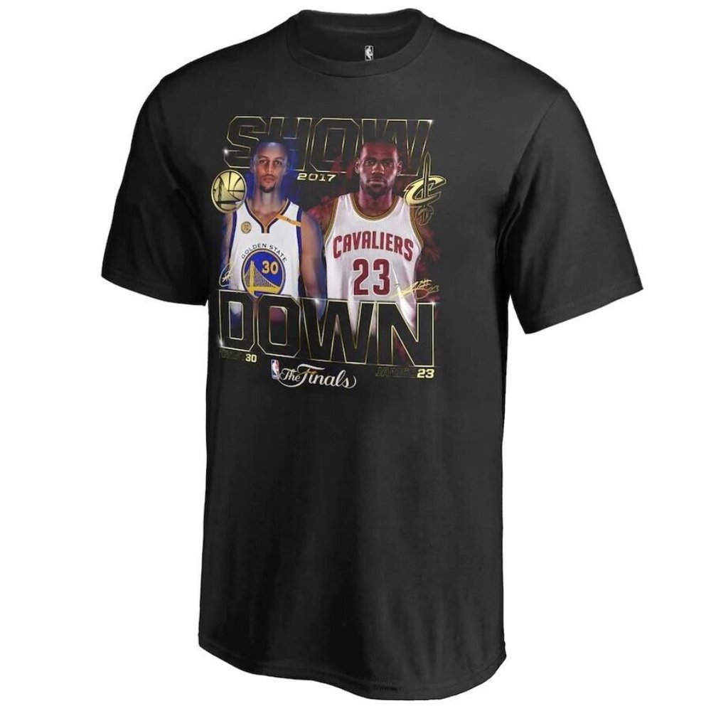 Cavaliers Lebron James/Steph Curry 2017 NBA Finals Mens T-Shirt Small